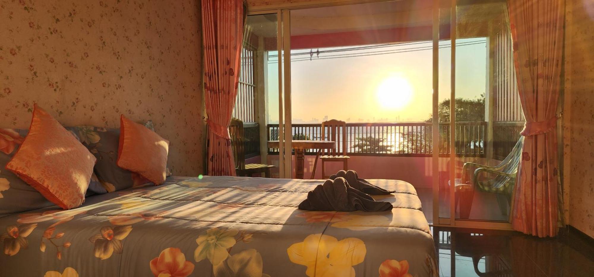 Puttaraksa Kohlarn Hotel Luaran gambar