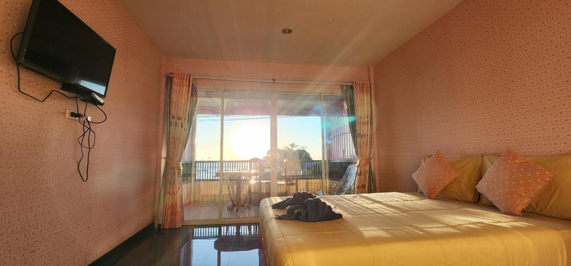 Puttaraksa Kohlarn Hotel Luaran gambar