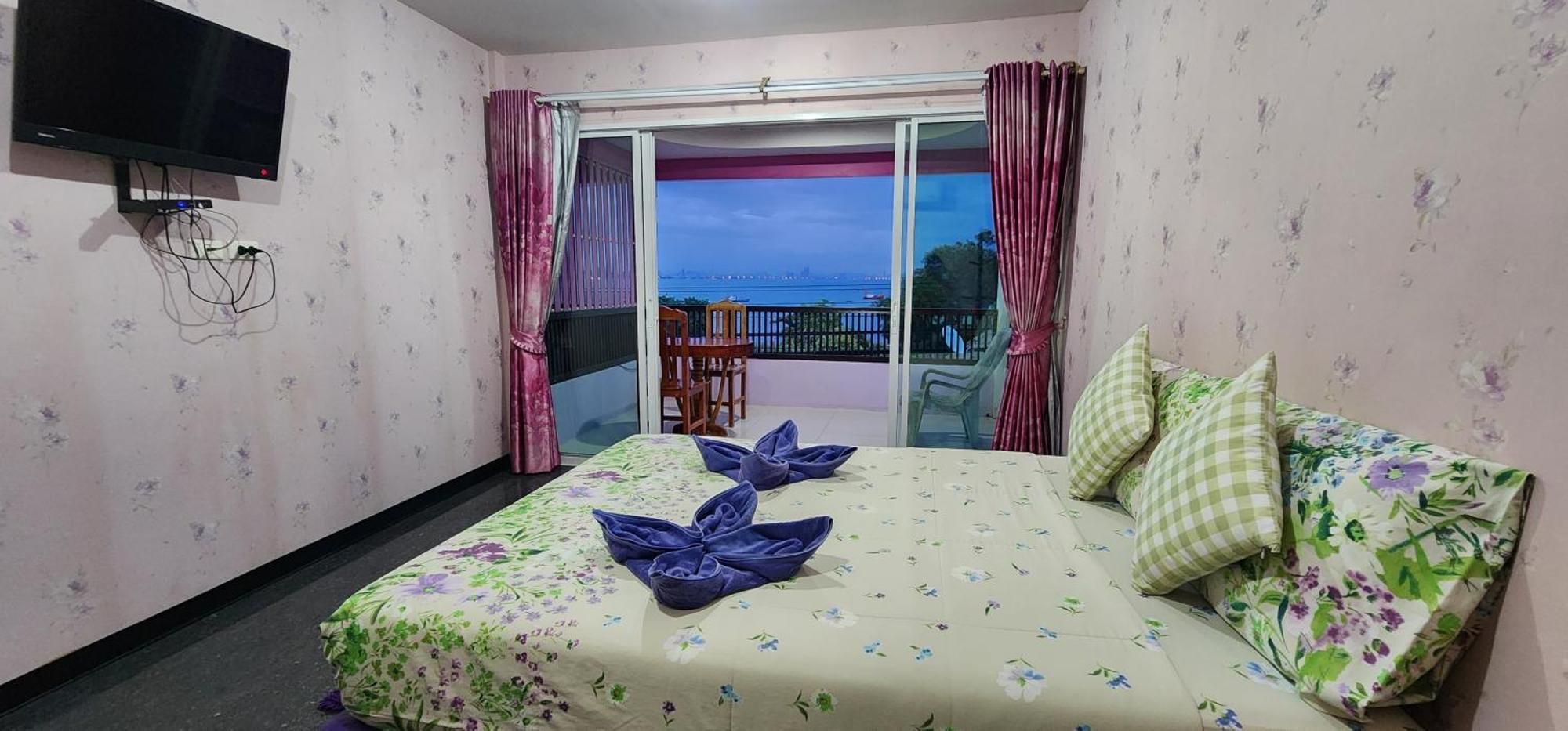 Puttaraksa Kohlarn Hotel Luaran gambar